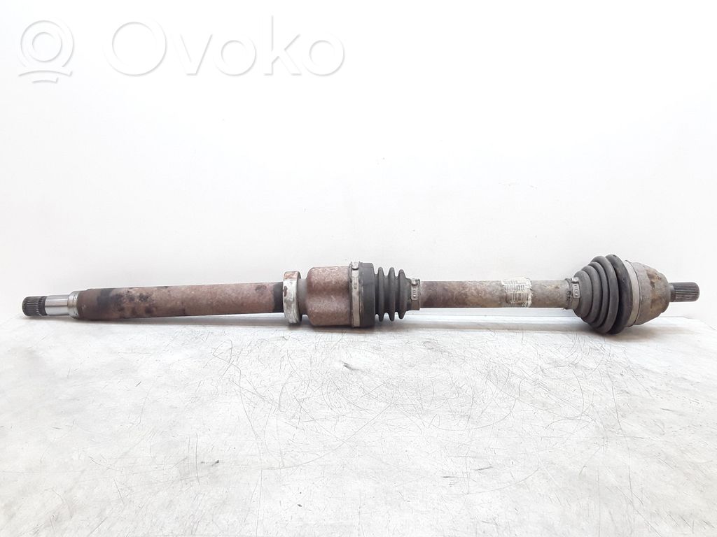Volvo V50 Priekinis pusašis 