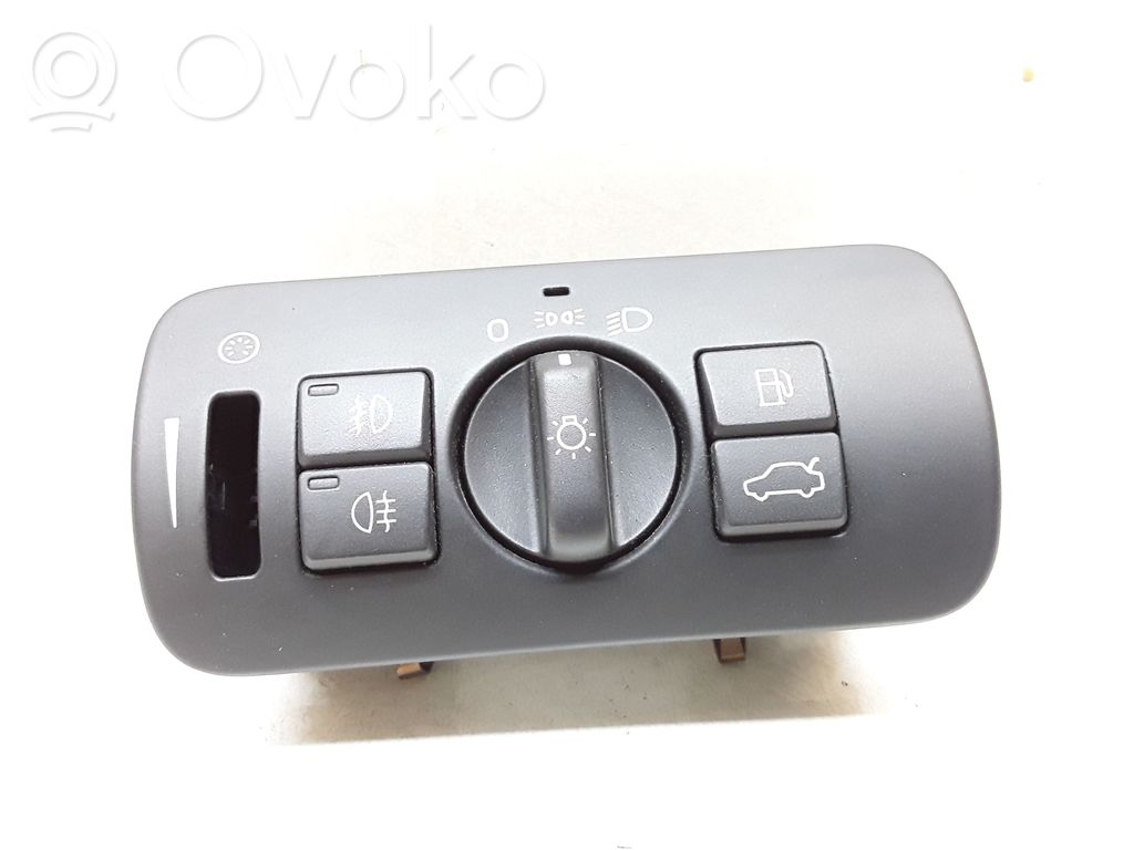Light switch   30739414,30739414