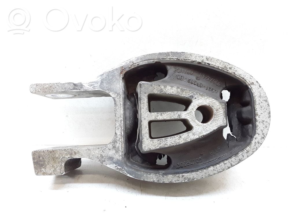 Volvo V70 Engine mount bracket 