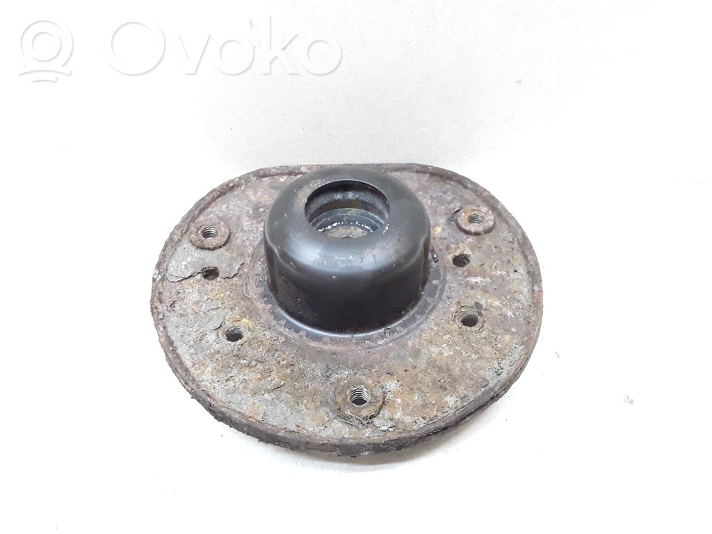Coil spring mount