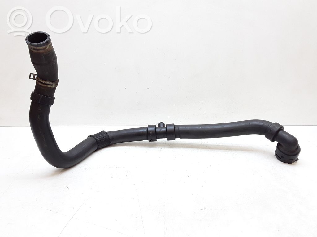 Engine coolant pipe/hose