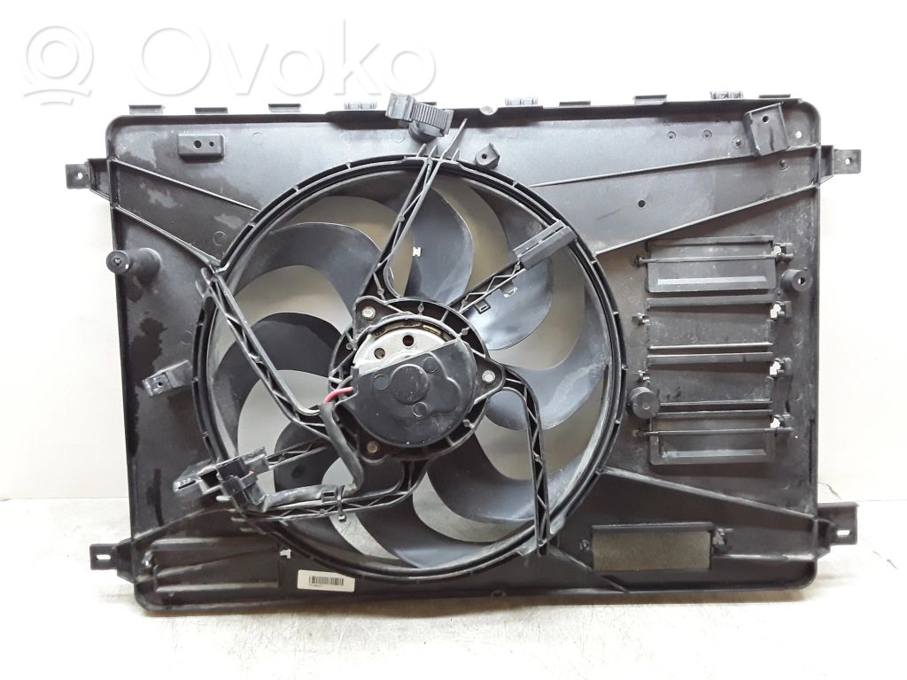 Volvo V70 Elektrinis radiatorių ventiliatorius 