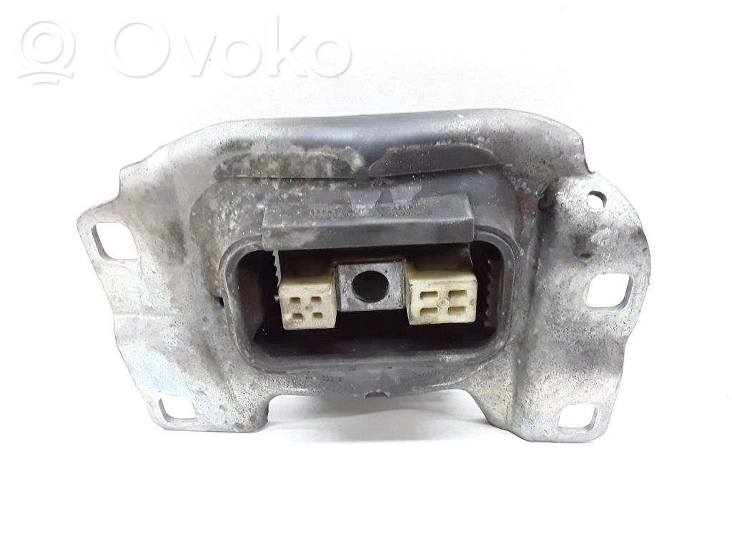 Engine mount bracket   V617M121AB,V617M121CB