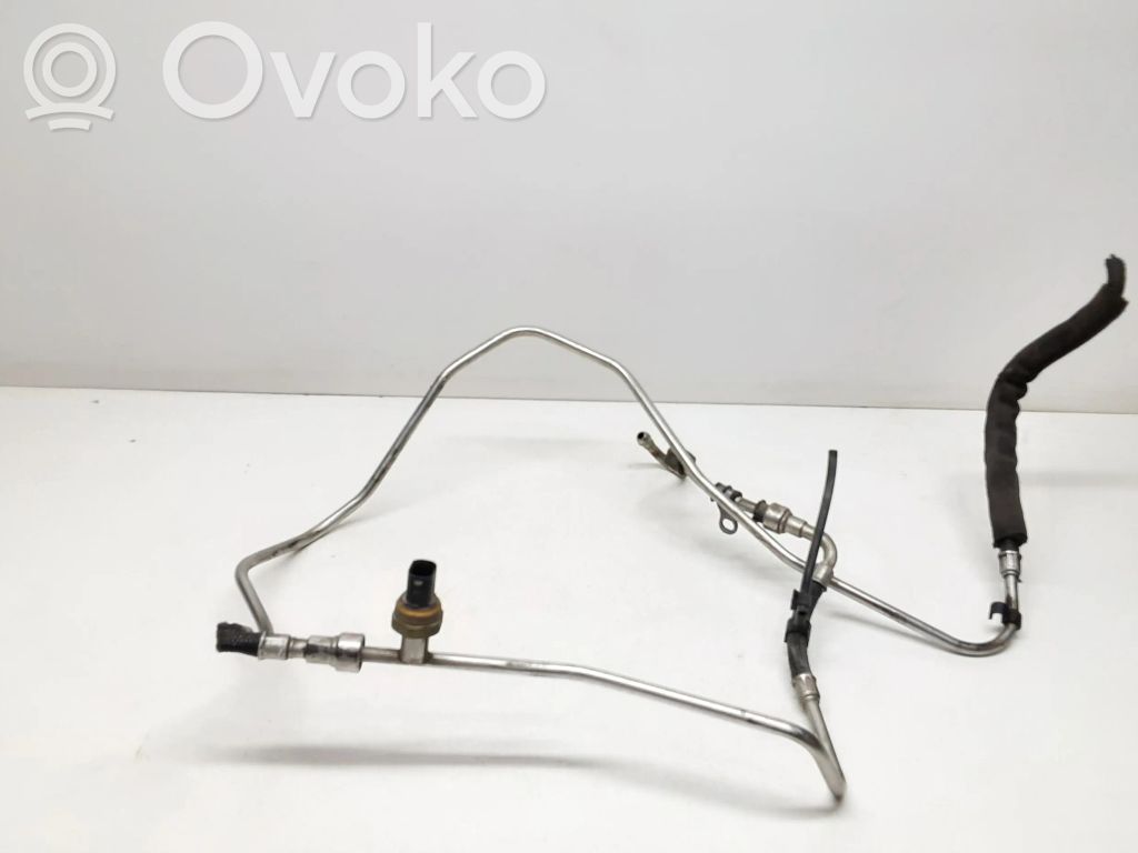 Volvo V60 Fuel line/pipe/hose 