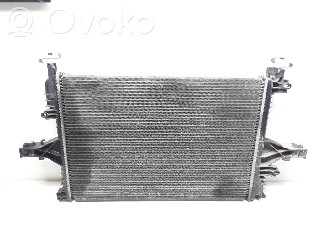 Volvo V70 Coolant radiator 