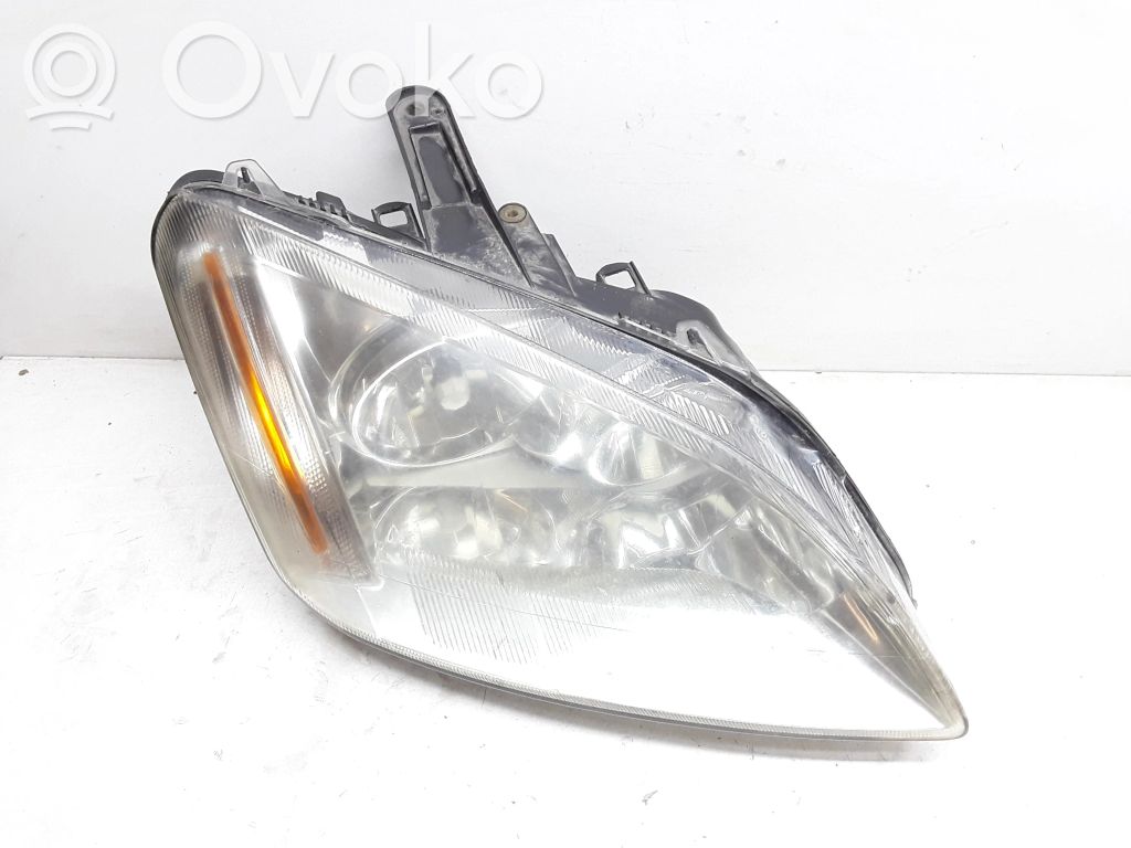 Ford C-MAX I Headlight/headlamp 
