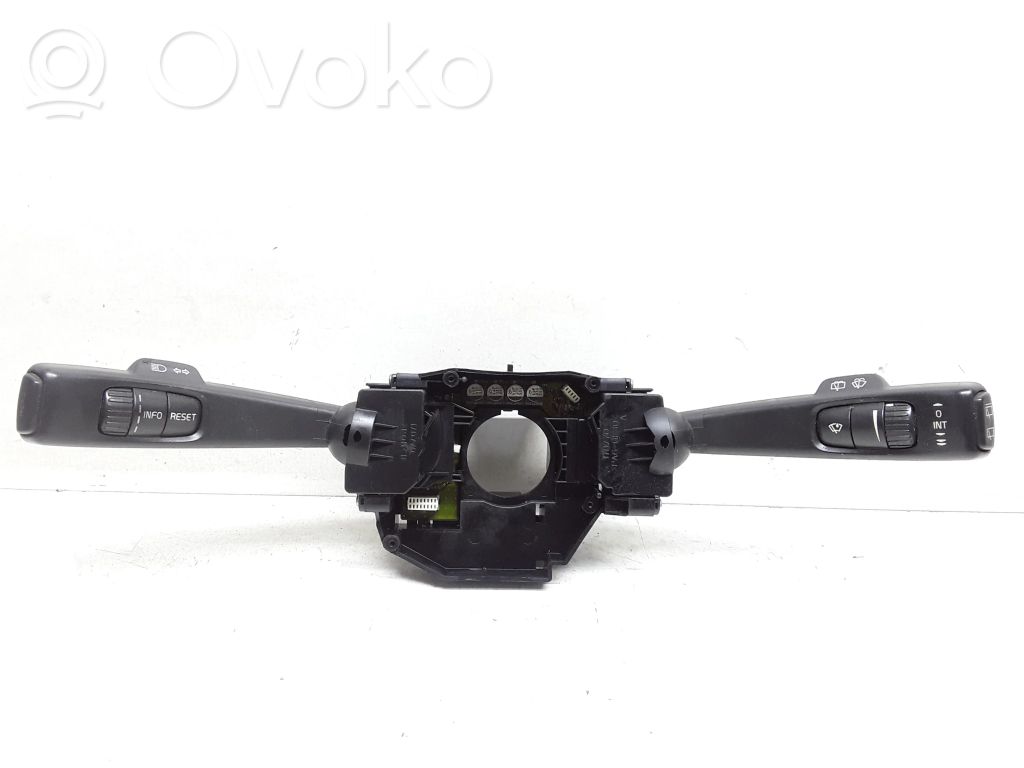 Volvo V50 Wiper turn signal indicator stalk/switch 