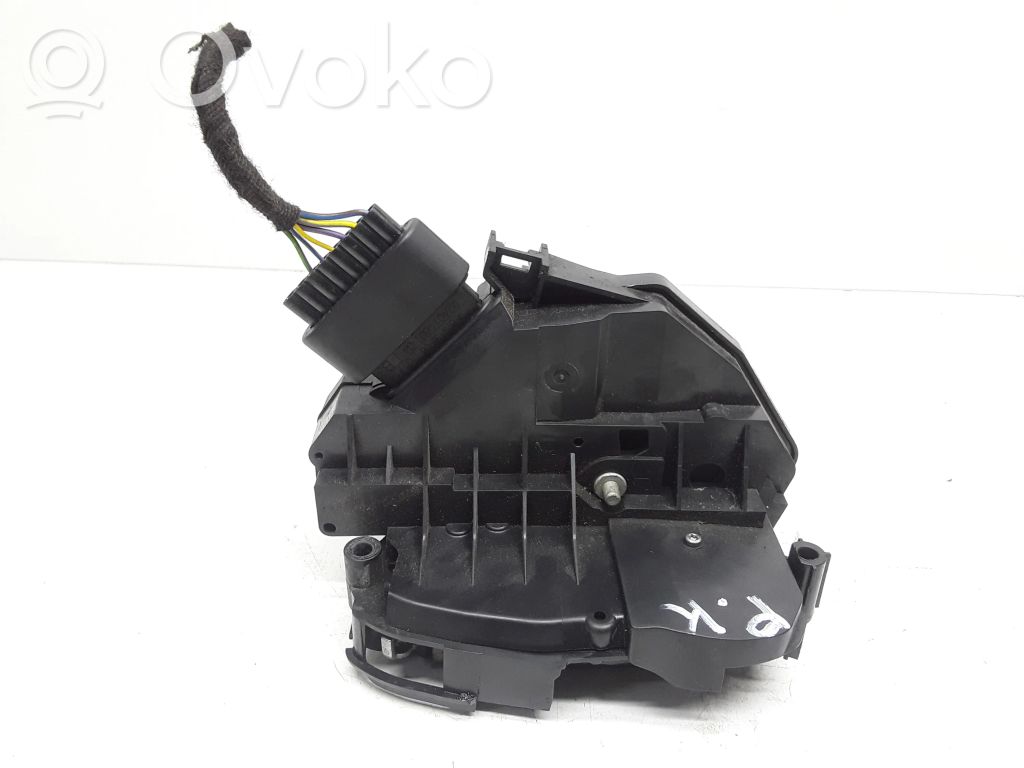 Volvo V60 Front door lock 