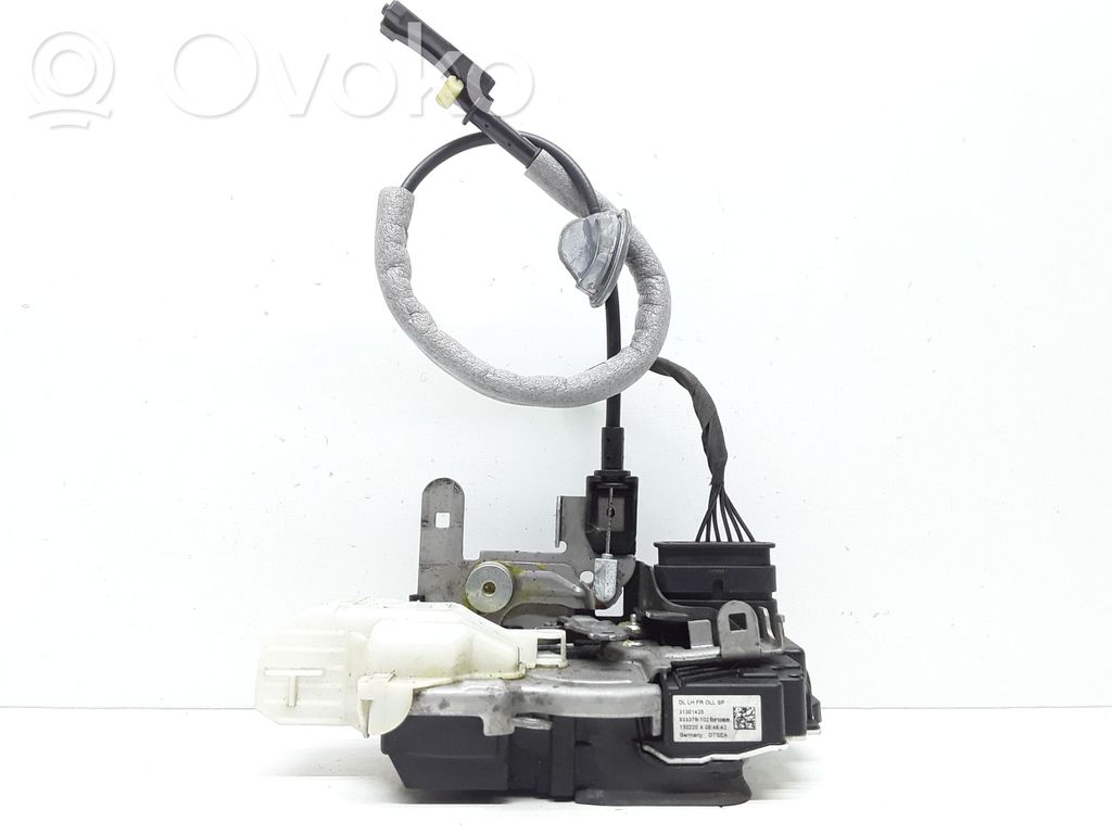 Volvo V40 Front door lock 