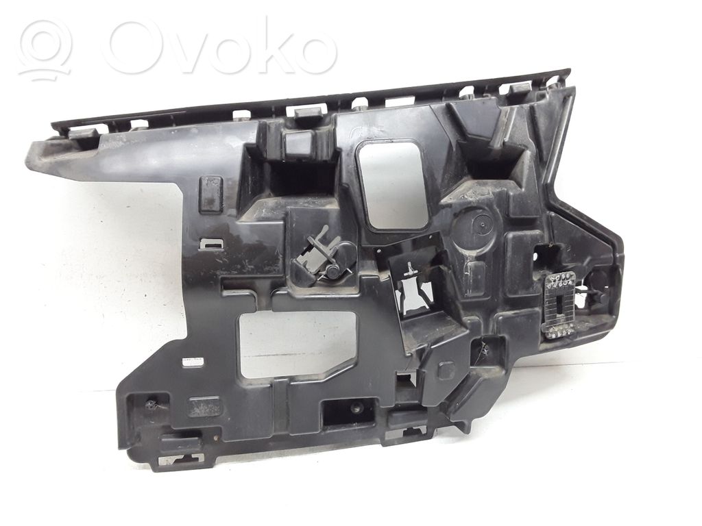 Volvo V40 Front bumper mounting bracket 