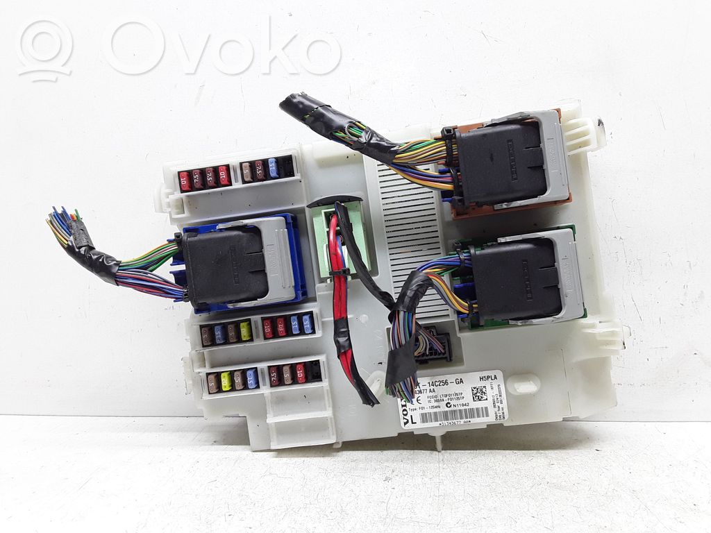 Volvo S60 Fuse module 