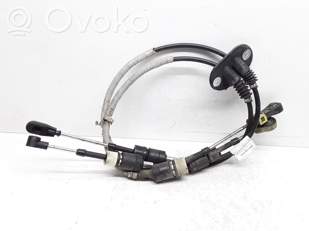 Volvo V40 Gear shift cable linkage 