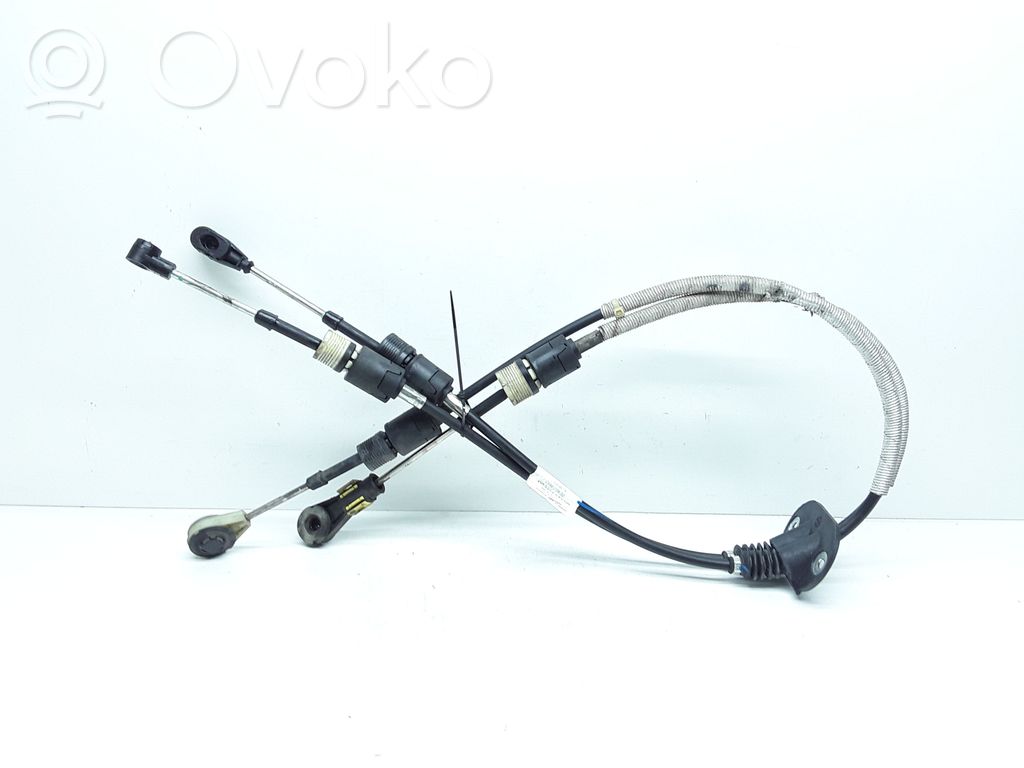 Volvo V40 Gear shift cable linkage 