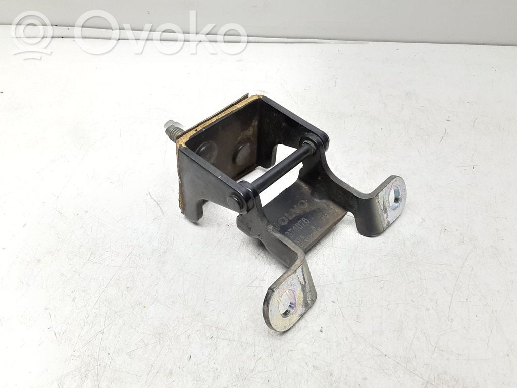 Tailgate/trunk/boot hinge   31371076