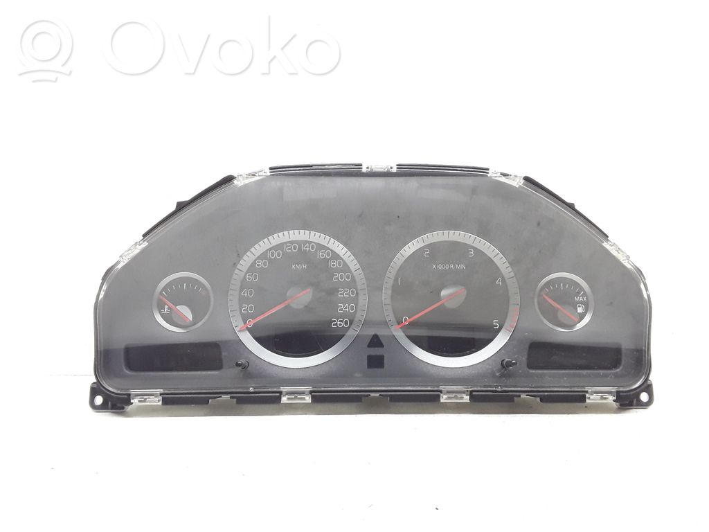 Volvo XC70 Speedometer (instrument cluster) 
