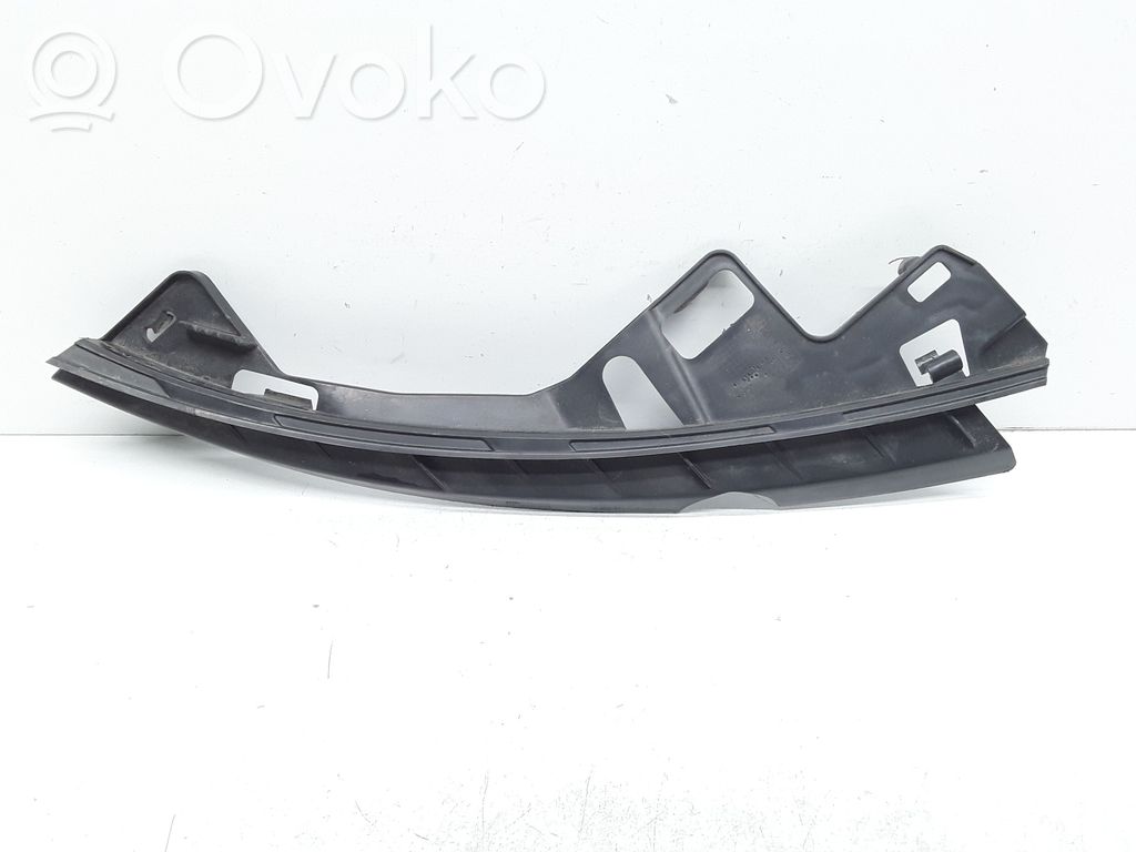 Volvo C30 Front bumper mounting bracket 