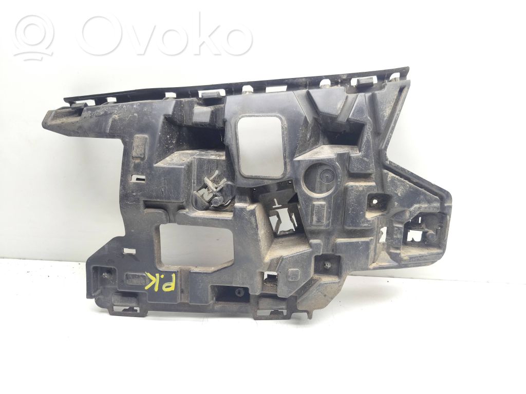 Volvo V40 Front bumper mounting bracket 