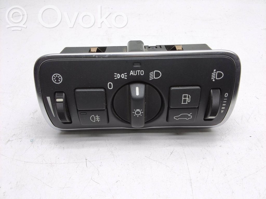 Light switch   30739456