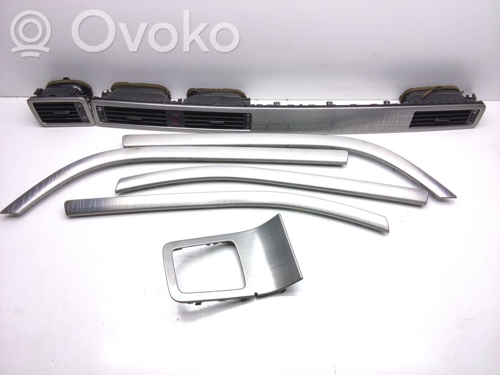 Volvo XC70 Set ornamente interior 
