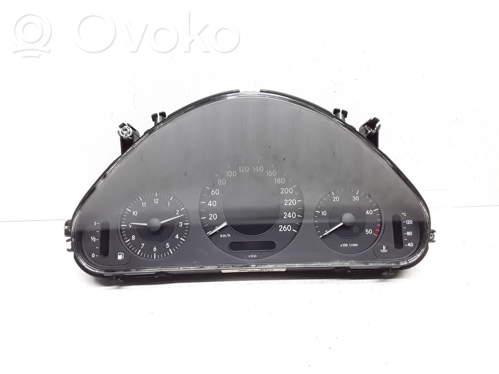 Mercedes-Benz E W211 Tachimetro (quadro strumenti) 