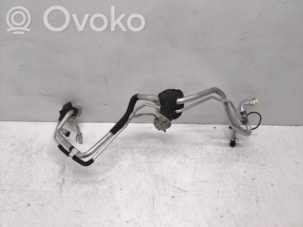 Volvo V60 Ilmastointilaitteen putki (A/C) 