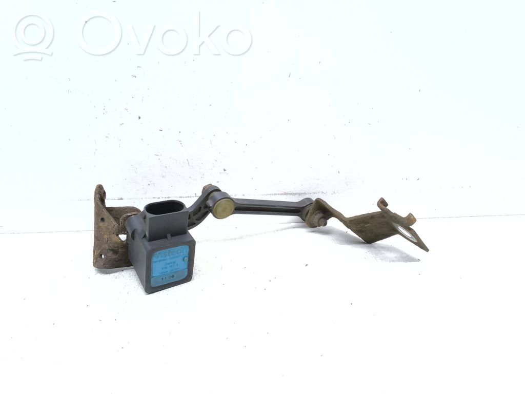 Volvo V50 Rear air suspension level height sensor 