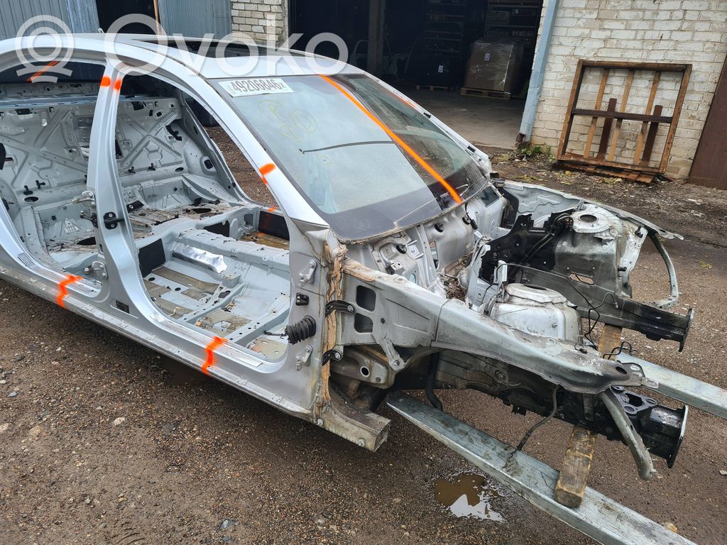 Mercedes-Benz S W221 Carrosserie quartier avant 