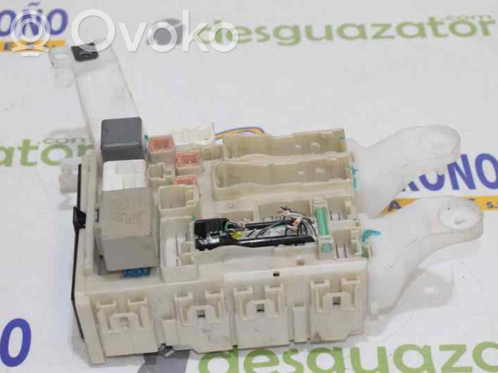 Toyota Auris E210 Módulo de fusible 