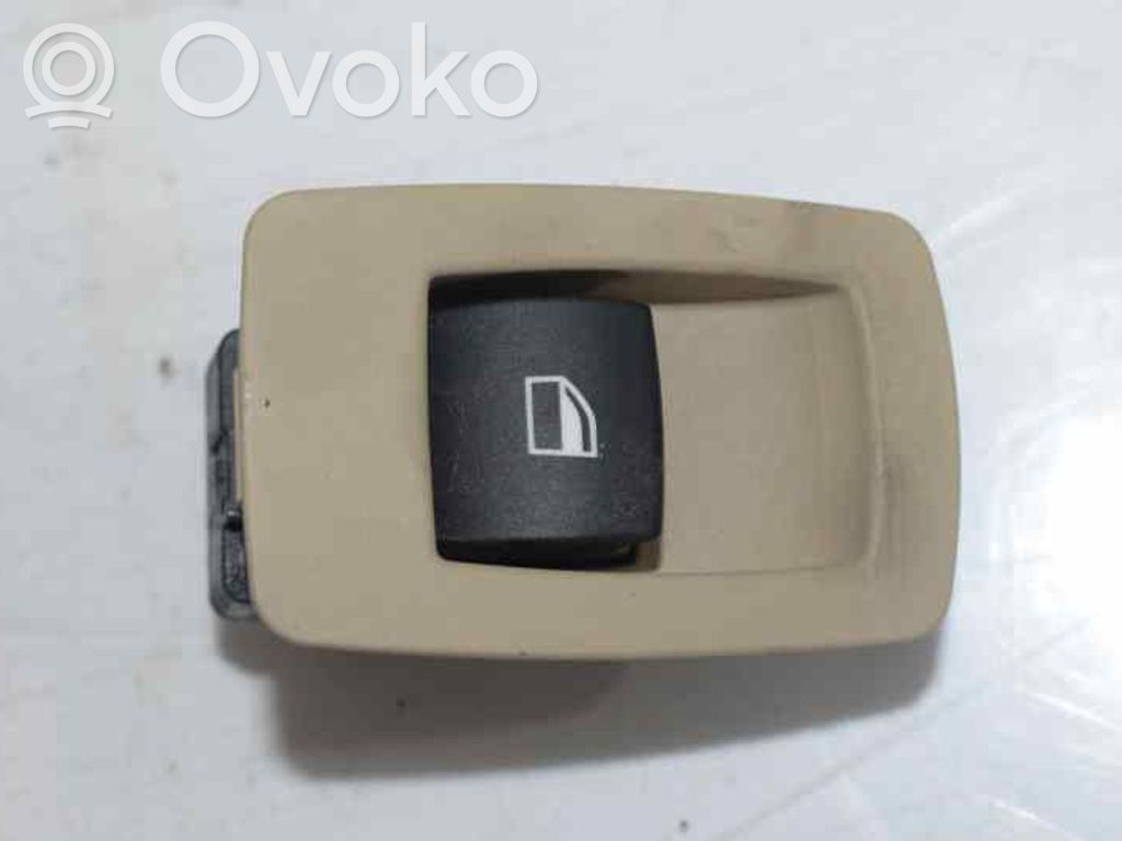 Electric window control switch   6945876,61316945876