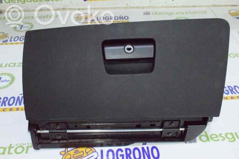 BMW 3 E90 E91 Glove box 