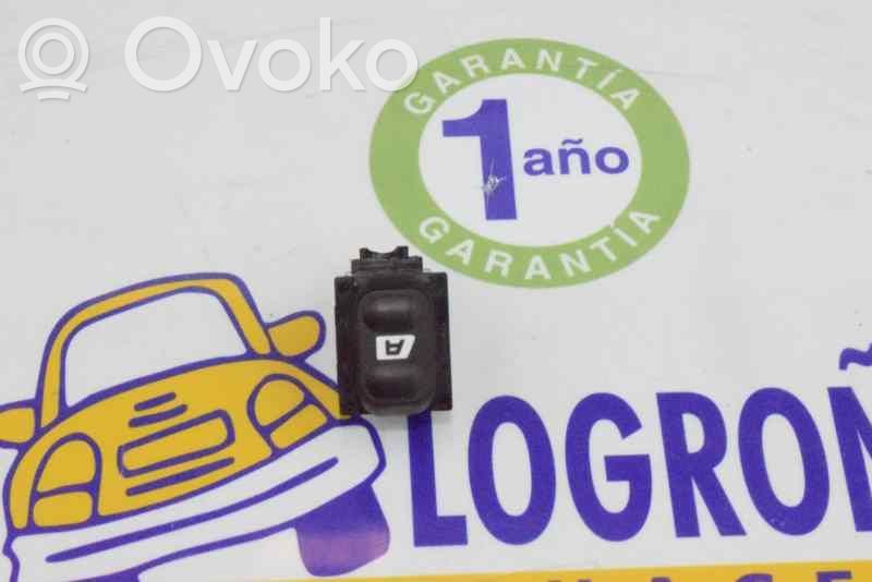 Peugeot 607 Electric window control switch 