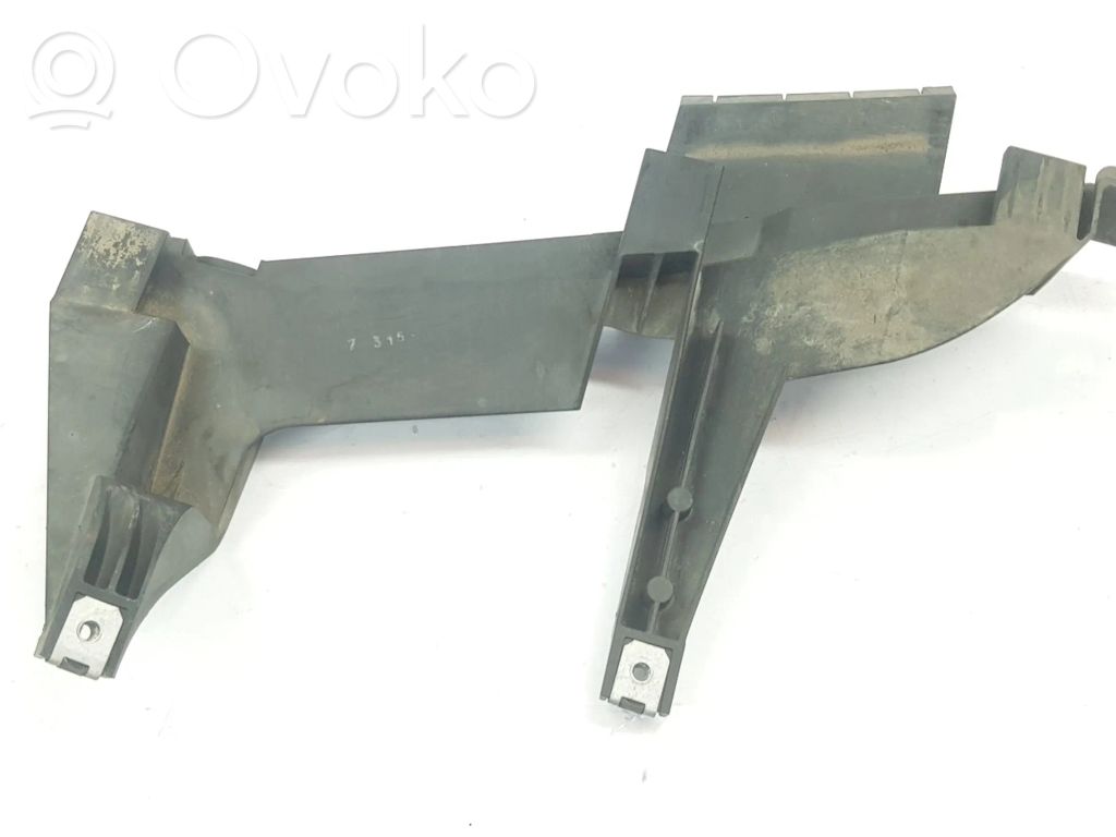 BMW 3 E90 E91 Headlight/headlamp mounting bracket 