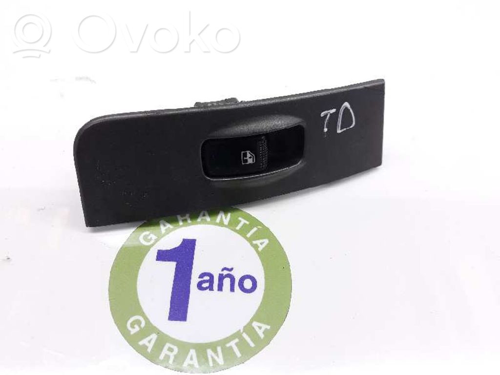 Hyundai Matrix Electric window control switch 