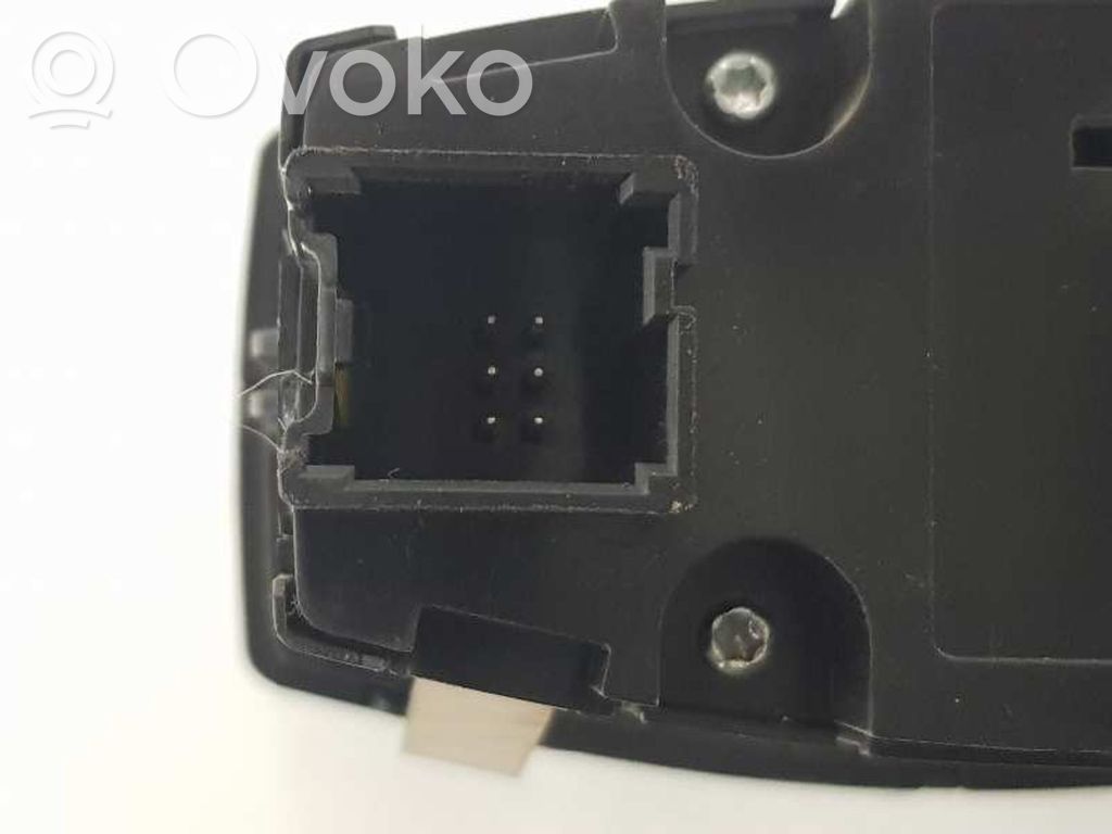 Ford Focus Light switch 