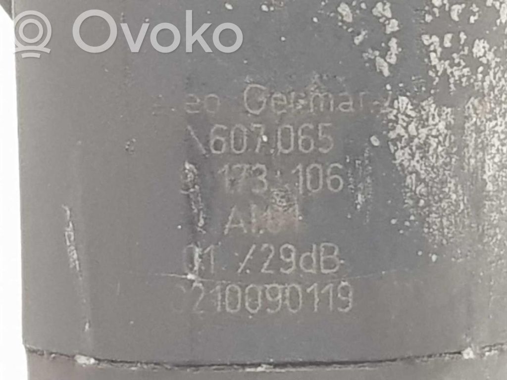 BMW 5 GT F07 Uchwyt tylnego czujnika parkowania PDC 