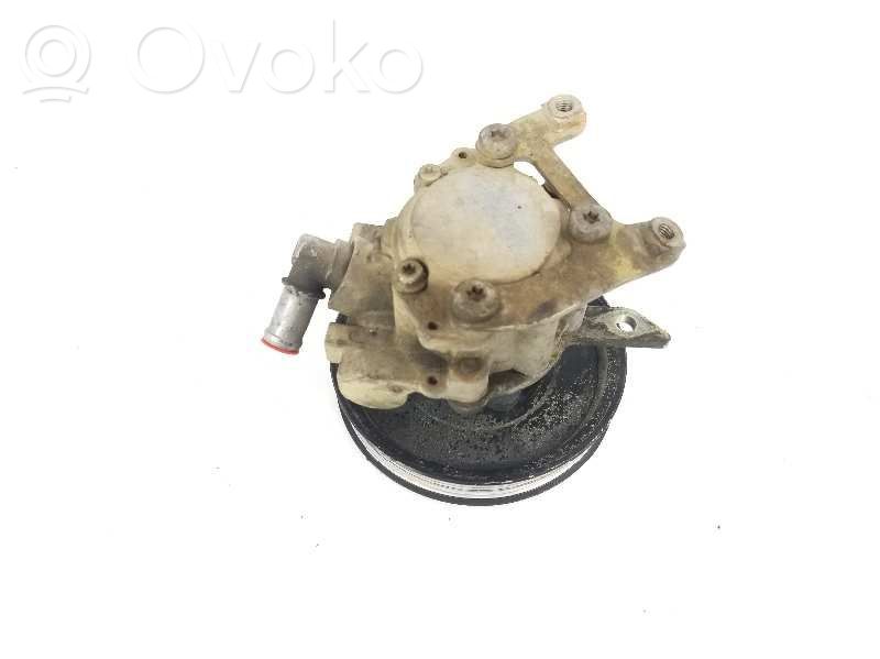 BMW 3 E36 Power steering pump 