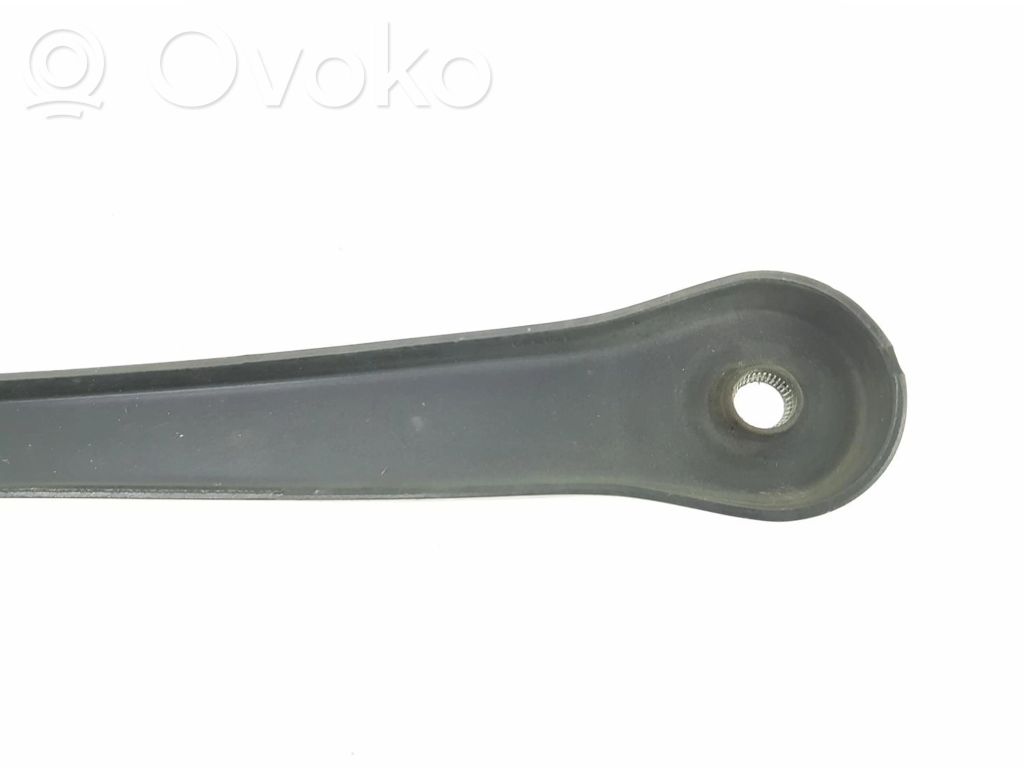 BMW 3 E90 E91 Front wiper blade arm 