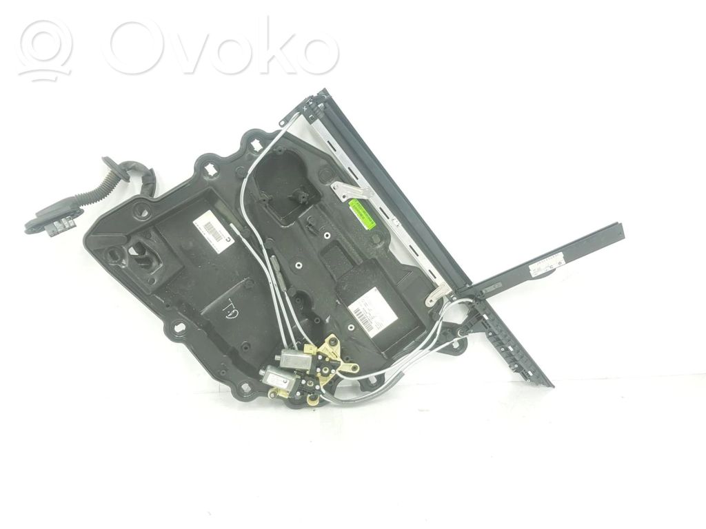BMW 1 E81 E87 Elektrisks loga aizkariņš 