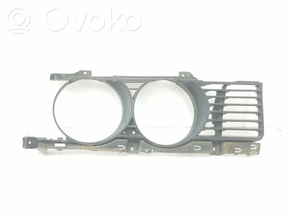 BMW 5 E39 Listwa pod lampę przednią 