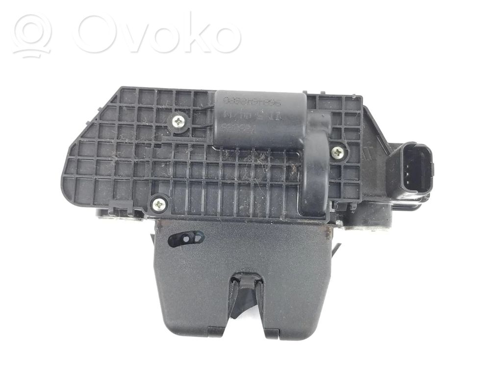 Tailgate lock latch   8719F8,8719F8