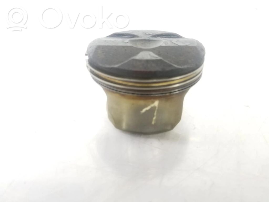 BMW 3 E90 E91 Piston 