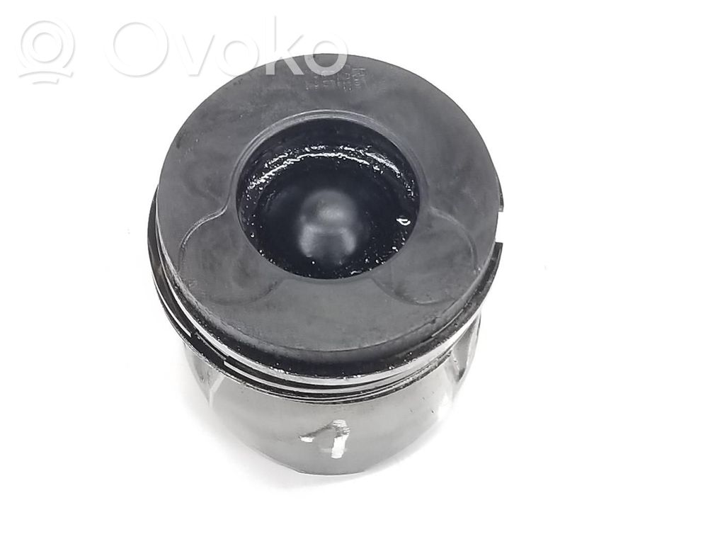 Citroen C4 Grand Picasso Piston 