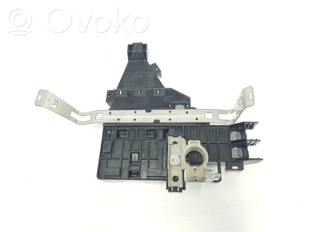 Dacia Duster Fuse module 