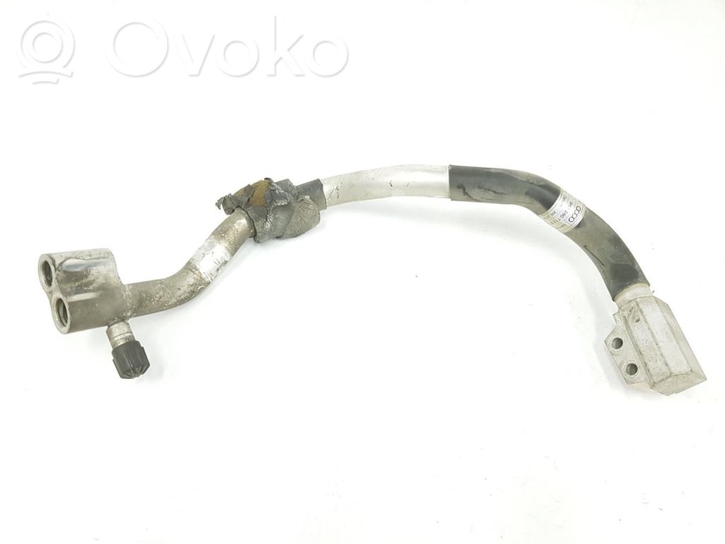 Ilmastointilaitteen putki (A/C)   8K1260712B,8K1260712B