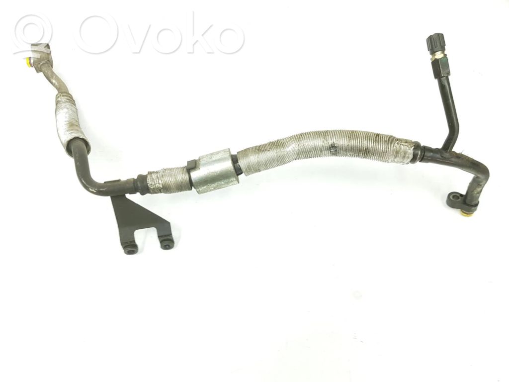 BMW 1 E81 E87 Ilmastointilaitteen putki (A/C) 