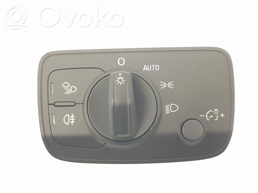 Audi SQ2 GA Light switch 