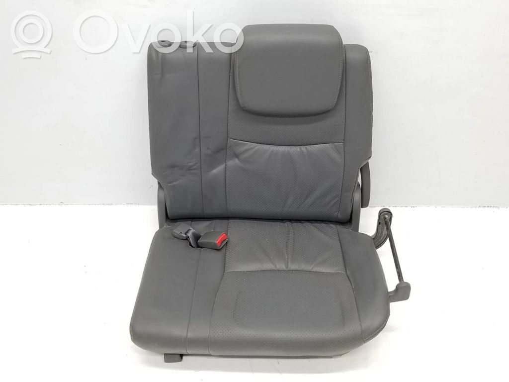 Toyota Land Cruiser (J120) Third row seats 
