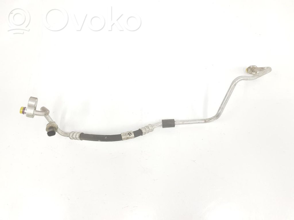 BMW X5 E70 Ilmastointilaitteen putki (A/C) 