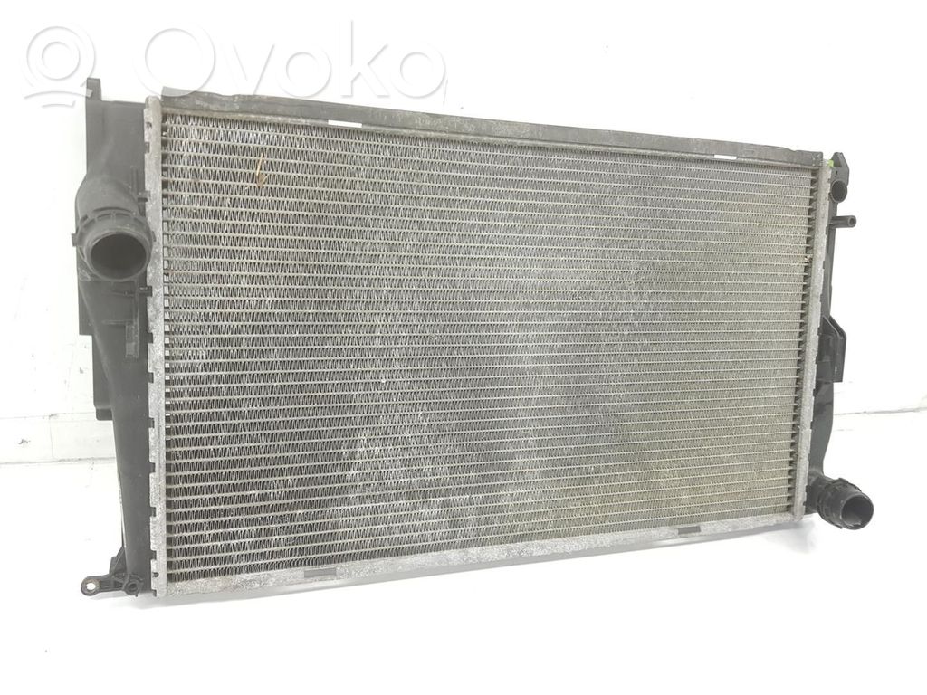 BMW 1 E82 E88 Coolant radiator 