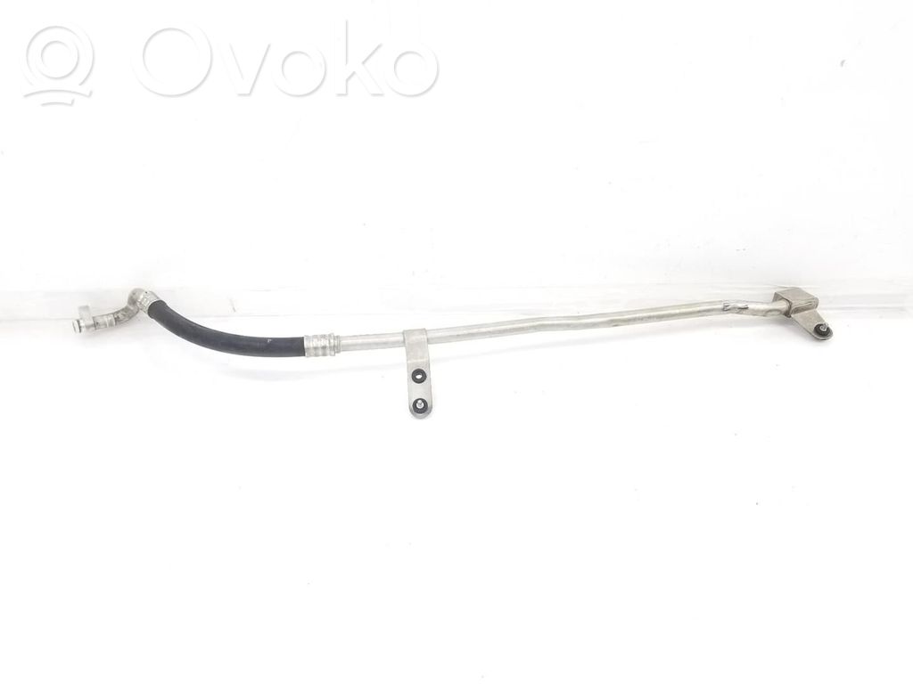 BMW 5 F10 F11 Ilmastointilaitteen putki (A/C)